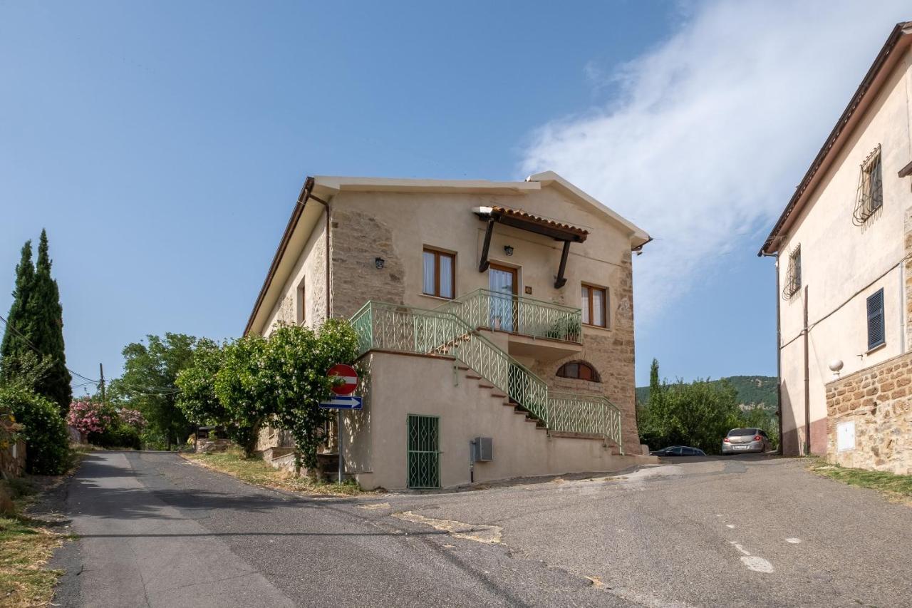 La Sosta Del Pellegrino Appartement Sorano  Buitenkant foto