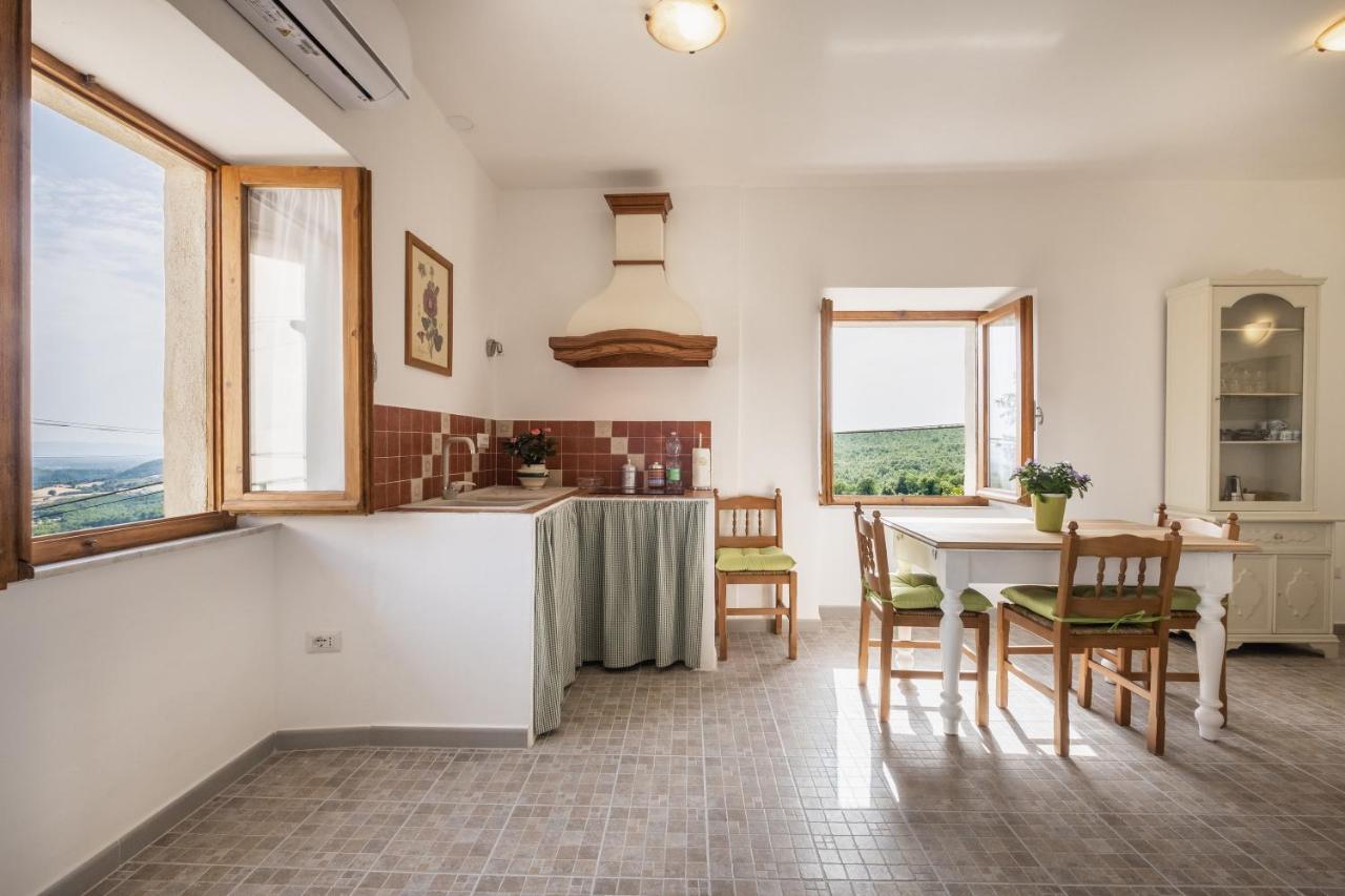La Sosta Del Pellegrino Appartement Sorano  Buitenkant foto